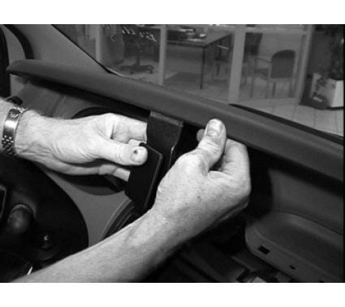 Proclip Ren.Traf./Vivaro/Primastar 02-10 Center mount