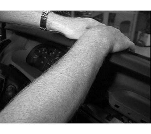 Proclip Ren.Traf./Vivaro/Primastar 02-10 Center mount