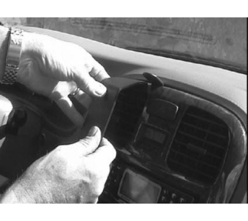 Proclip Kia Magentis 01-06 Center mount