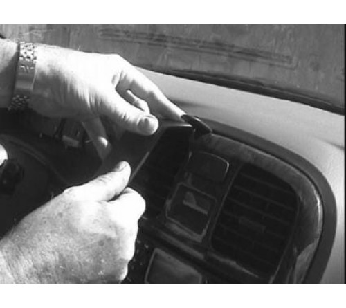 Proclip Kia Magentis 01-06 Center mount