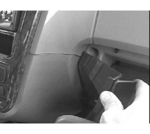 Proclip Kia Magentis 01-06 Angled mount