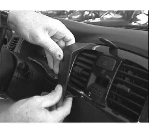 Proclip Hyundai Sonata 02-04 Center mount