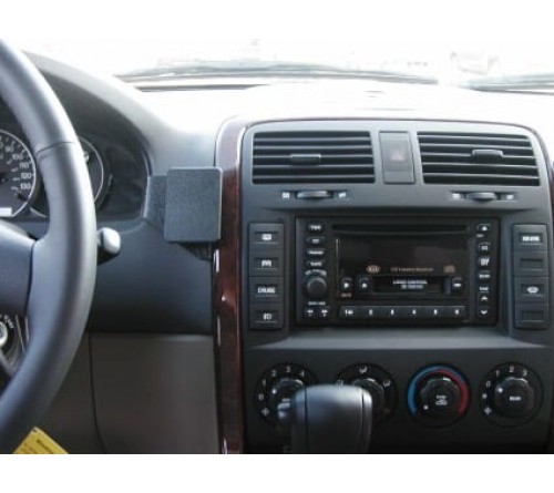 Proclip Kia Carnival 02-03 Center mount