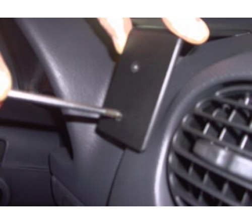 Proclip Jeep Cherokee/Liberty 02-08 Center mount