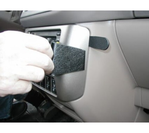 Proclip Toyota Sienna 01-03 Angled mount