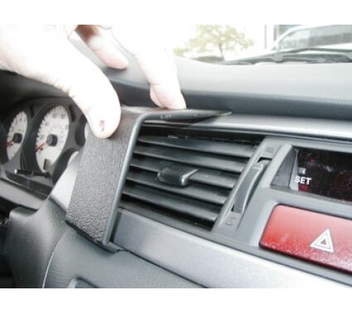 Proclip Mitsubishi Lancer 04-07 Center mount