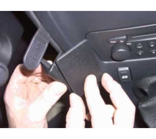 Proclip Citroen Xsara Picasso 00-06 Center mount  low