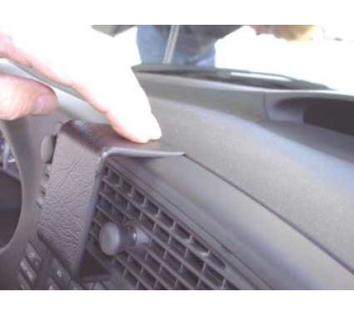 Proclip Saab 9-3 03-06 Center mount