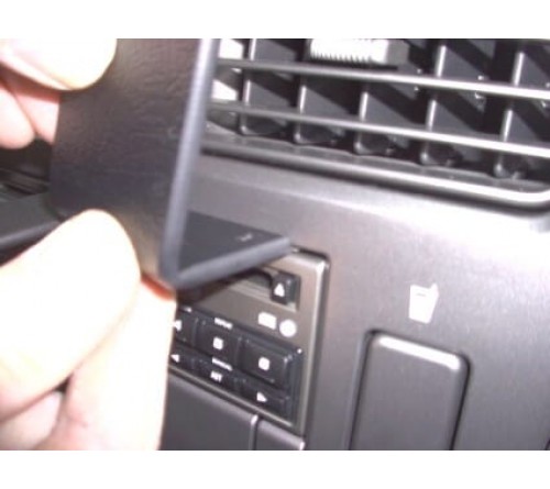 Proclip Subaru Forester 03-07 Angled mount ONLY for cup hold