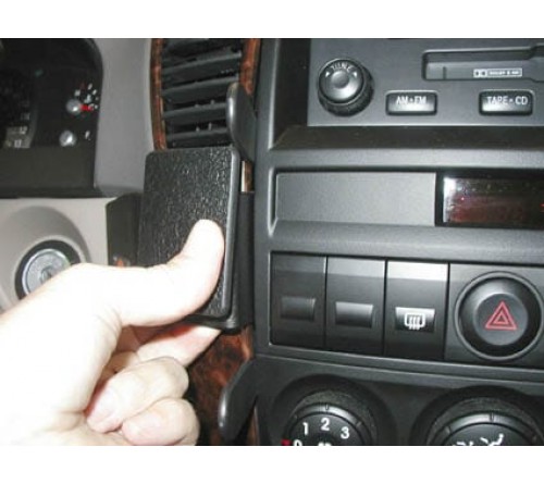 Proclip Kia Sorento 02-07 Center mount ONLY wood panel