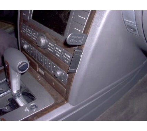 Proclip VW Phaeton 03-10 Angled mount