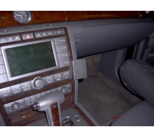 Proclip VW Phaeton 03-10 Angled mount