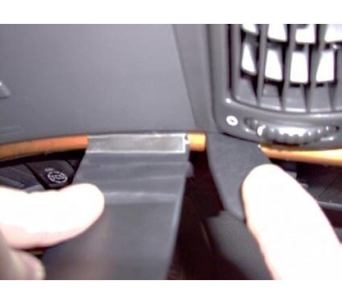 Proclip Volvo FM/NH 03-12/FM 03-13  Center mount