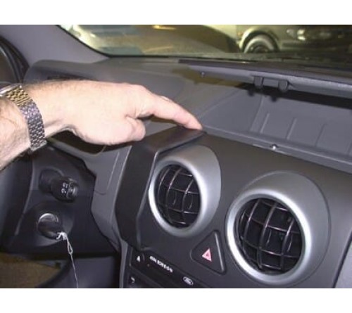 Proclip Ford Fusion 03-05 Center mount