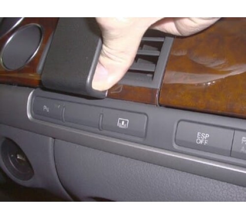 Proclip Audi A8 03-10 Center mount