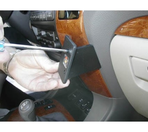 Proclip Toyota Landcruiser 03-09 Angled mount