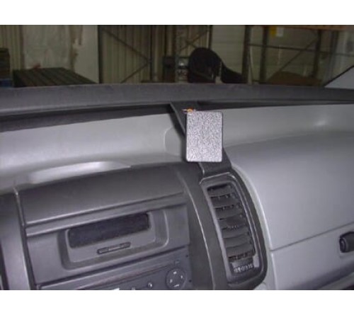 Proclip Renault Trafic/Opel Vivaro 02-10 Angled mount