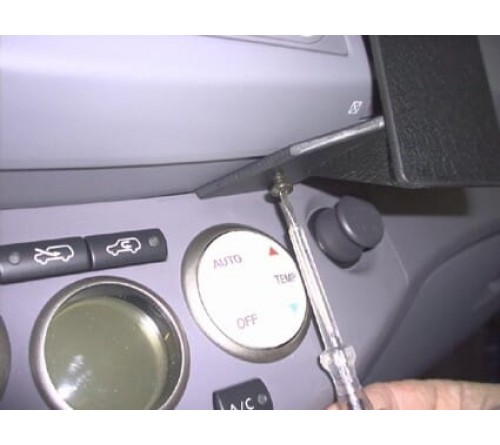 Proclip Nissan Micra 03-10 Angled mount