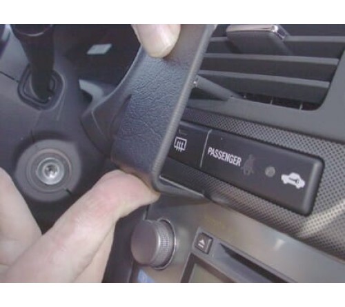 Proclip Toyota Avensis 03- 08 Center mount