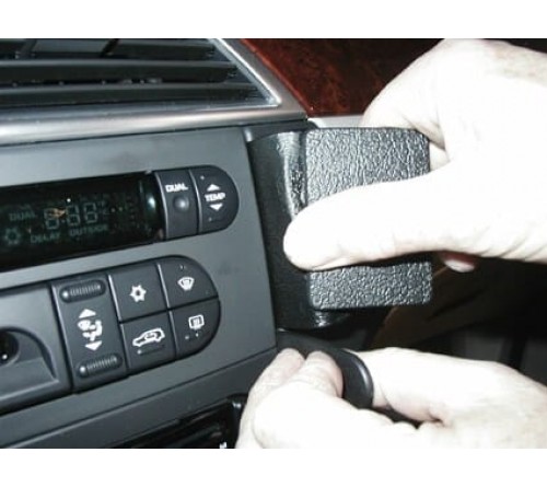 Proclip Chrysler Pacifica 04-09 Angled mount