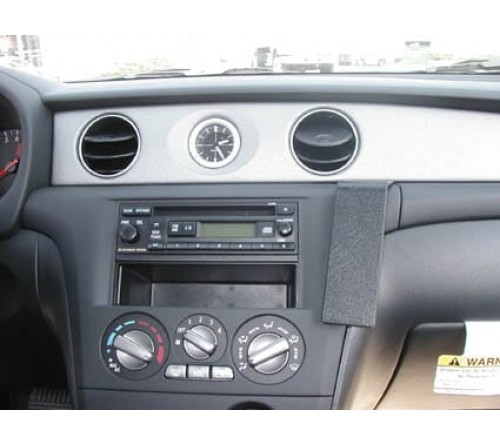 Proclip Mitsubishi Outlander 03-06 Angled mount