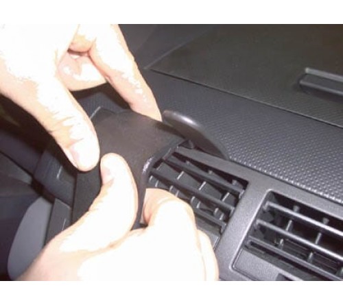 Proclip Mazda 2 03-07 Center mount