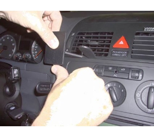 Proclip VW Touran 03-15 Center mount