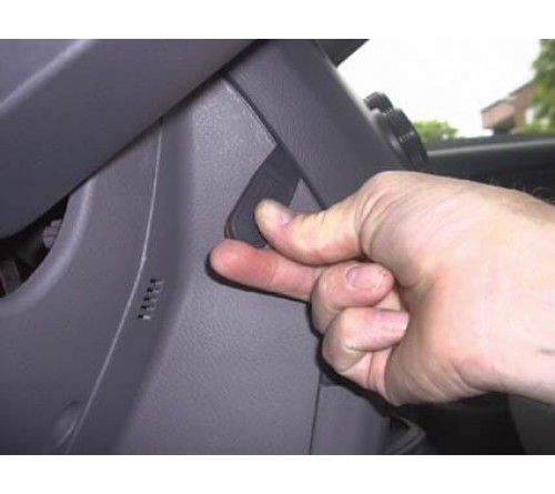 Proclip Kia Carens II 03-06 Center mount