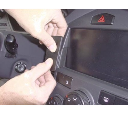 Proclip Kia Carens II 03-06 Center mount