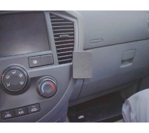 Proclip Kia Carens II 03-06 Angled mount