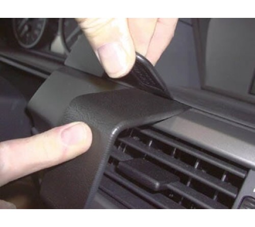 Proclip BMW 520-545/M5 E60 04-10 Center mount-NOT M-Sport