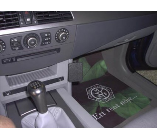 Proclip BMW 520-545 E60 04-10 Angled mount-NOT for leather