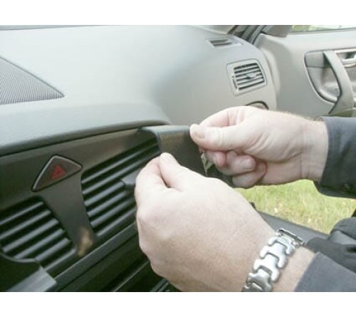 Proclip Volvo V70 00-08/XC70 00-07 - Angled mount  high