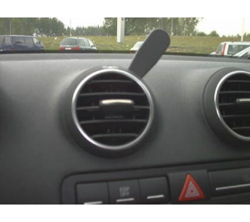 Proclip Audi A3 03-06 Center mount