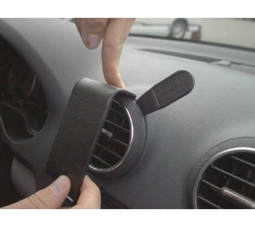 Proclip Audi A3 03-06 Center mount