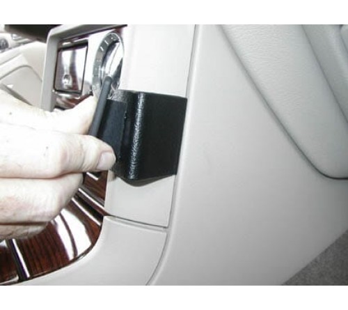 Proclip Cadillac Escalade 03-06 Angled mount