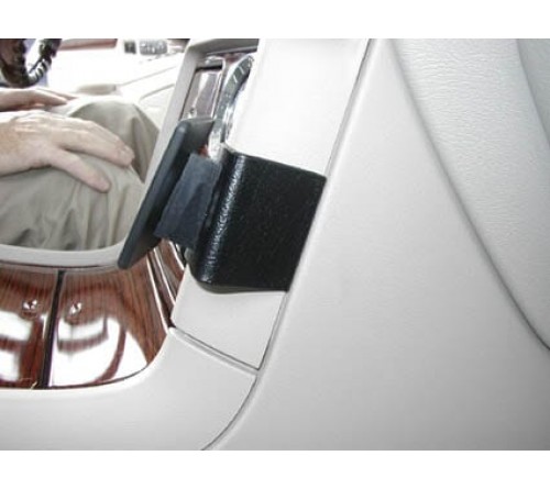 Proclip Cadillac Escalade 03-06 Angled mount