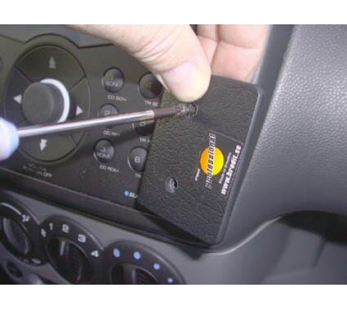 Proclip Suzuki Ignis 04-09 Angled mount