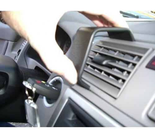 Proclip Volvo S40/V50/C30 04-15 Center mount