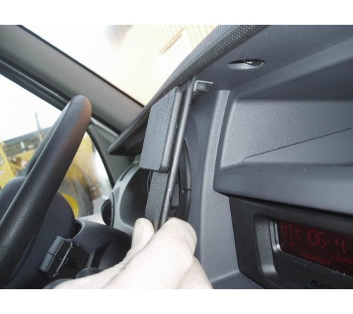 Proclip Opel Movano/Renault Master 04-10 Center mount