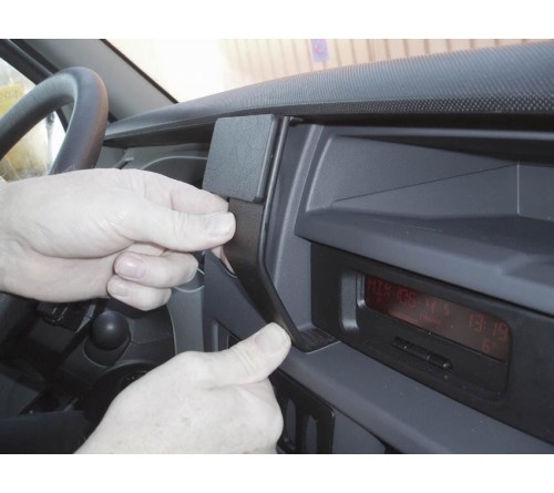 Proclip Opel Movano/Renault Master 04-10 Center mount