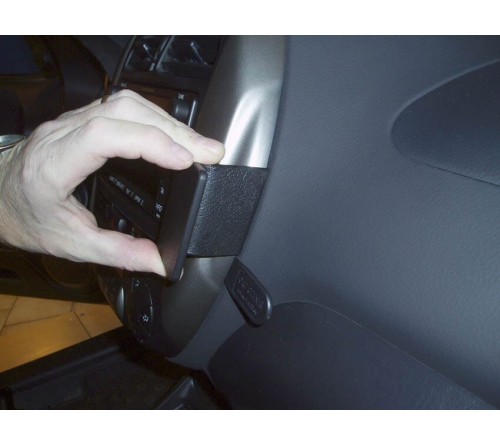 Proclip Toyota RAV 4 04-05 Angled mount