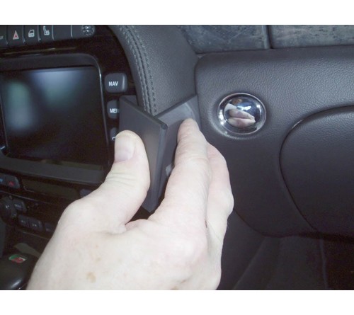 Proclip Jaguar XJ 03-09 Angled mount