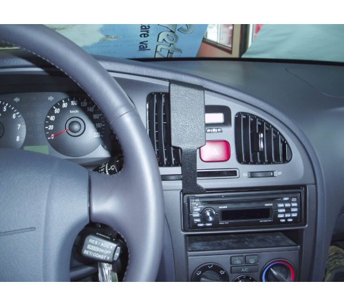 Proclip Hyundai Elantra 04-06 Center mount