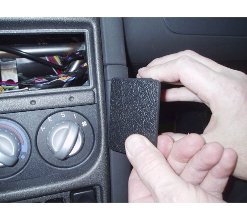 Proclip MG F 96-01/TF 02-05 Angled mount