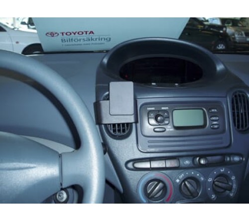 Proclip Toyota Yaris Verso 99-05 Center mount