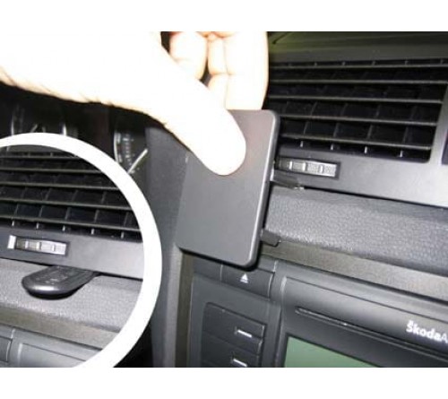Proclip Skoda Octavia 05-13 Center mount