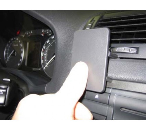 Proclip Skoda Octavia 05-13 Center mount