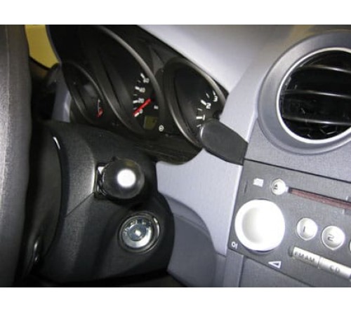 Proclip Mitsubishi Colt 05-08 Center mount