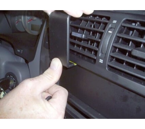 Proclip Hyundai Tucson 05-09 Center mount